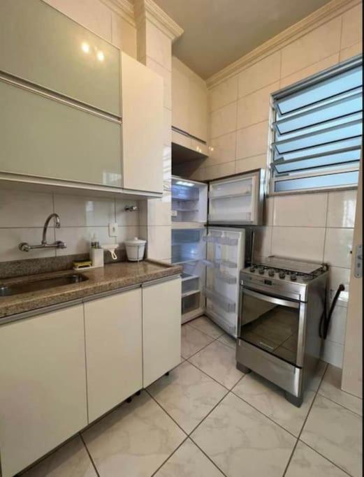 Apartamento Copacabana Espacoso Vista Lateral Mar *