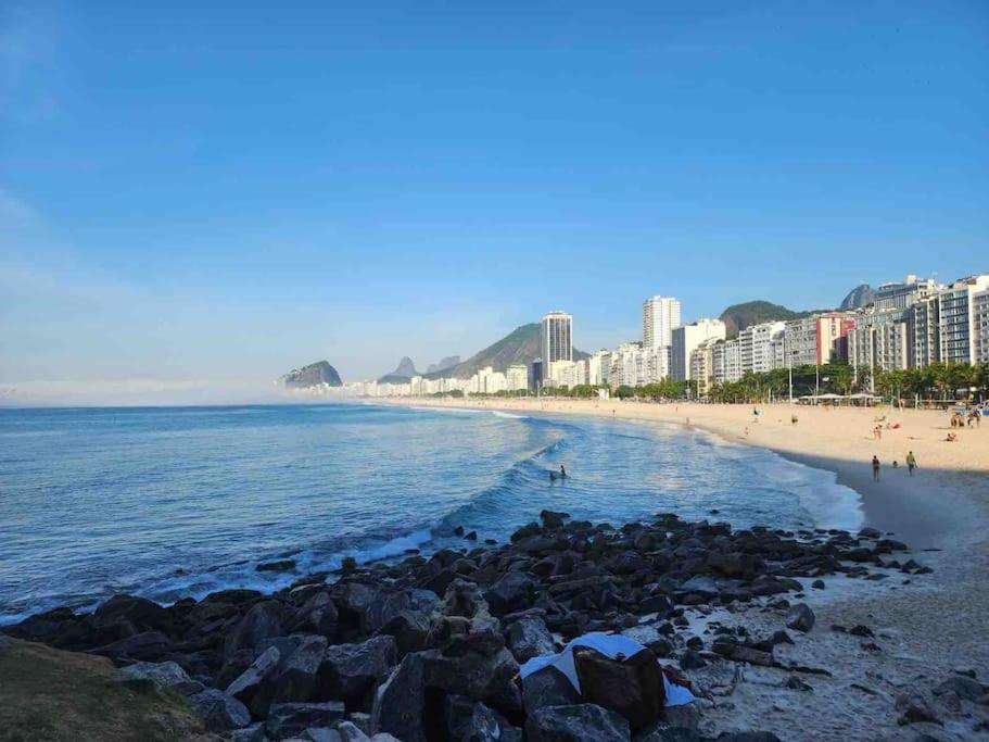 Copacabana Espacoso Vista Lateral Mar *